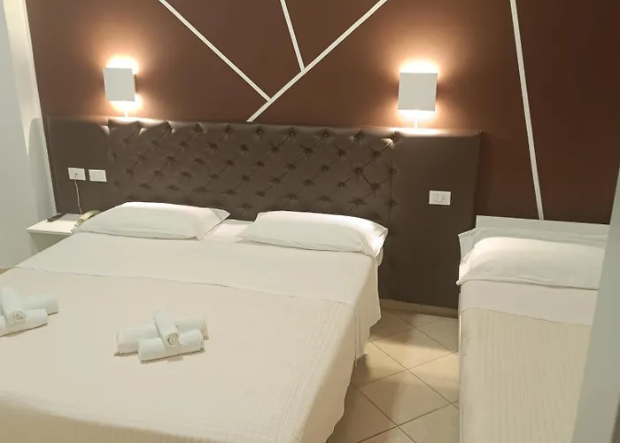 Otel Liu